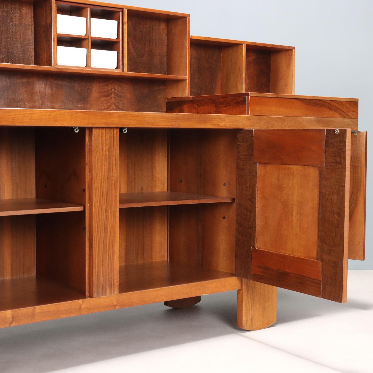 Italian Mobile Credenza di Silvio Coppola per Bernini in vendita