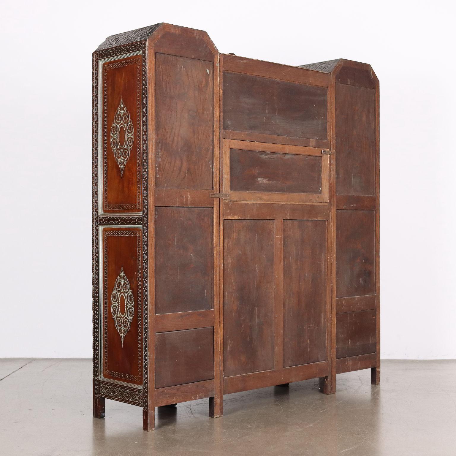 Mid-20th Century Italy Walnut Parlour Furniture in Ethnic Taste For Sale 7