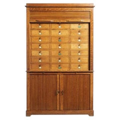 Mobile filing cabinet