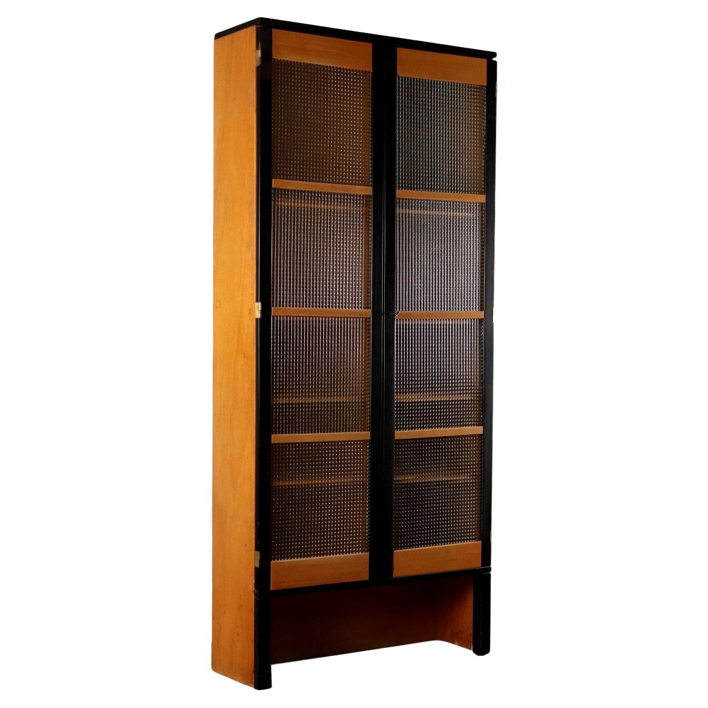 70s-80s bookcase cabinet in ash and glass For Sale