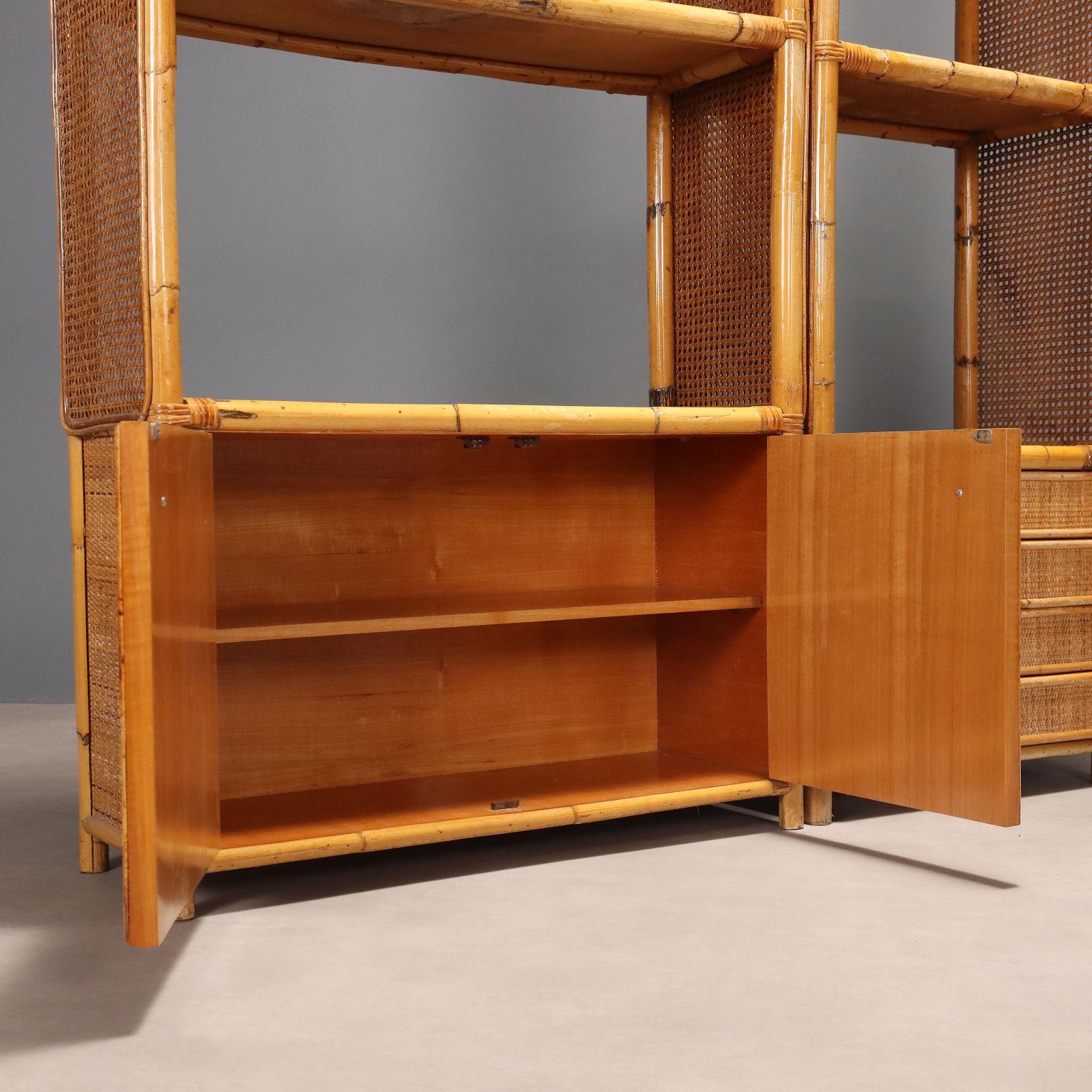 Librería de los 80 con dos elementos de bambú Bambú en venta