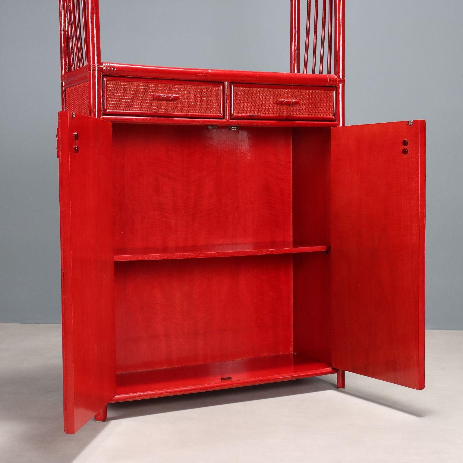 Mobile Libreria anni '80 in Bambù Rosso In condizioni buone in vendita a Milano, IT