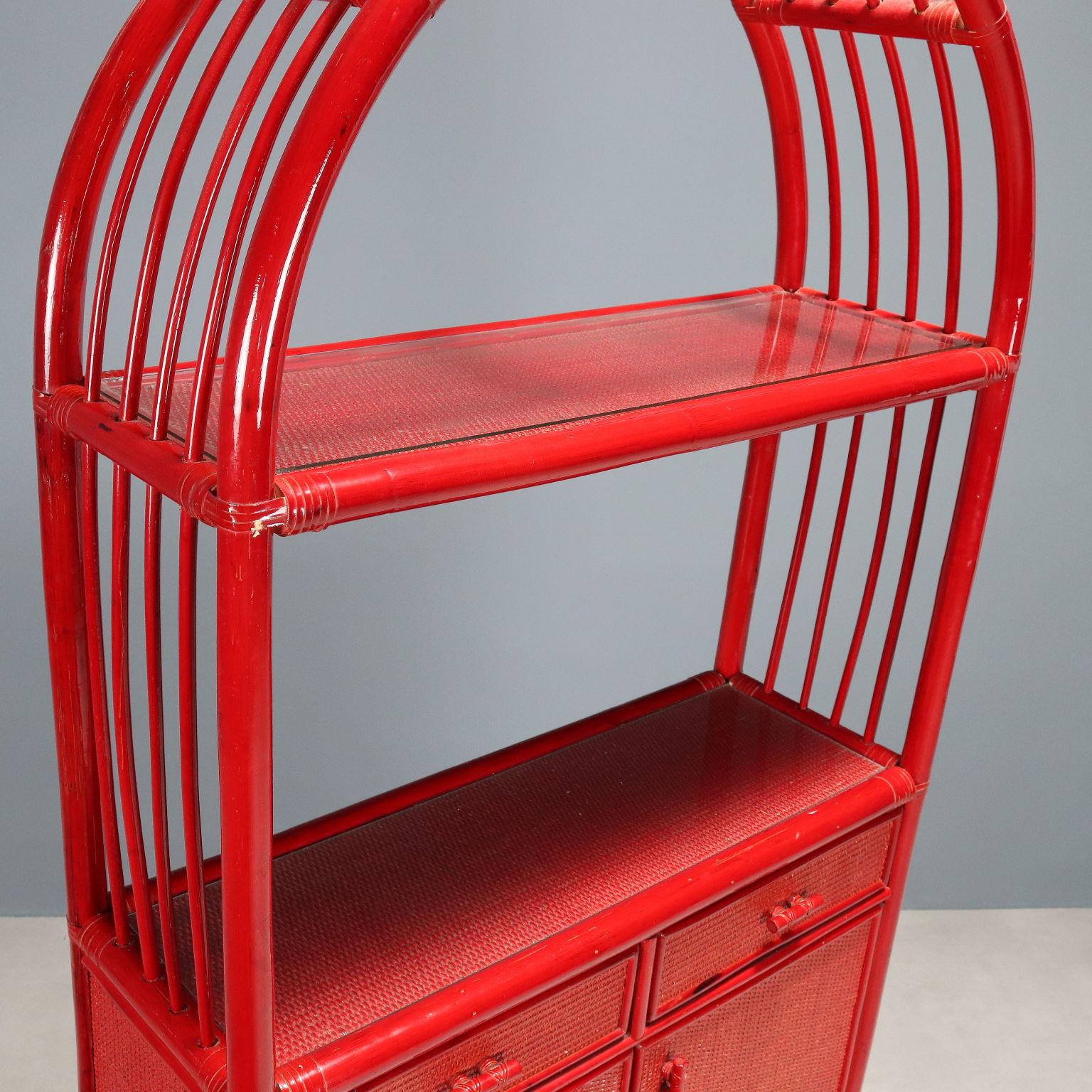 Late 20th Century Mobile Libreria anni '80 in Bambù Rosso in vendita