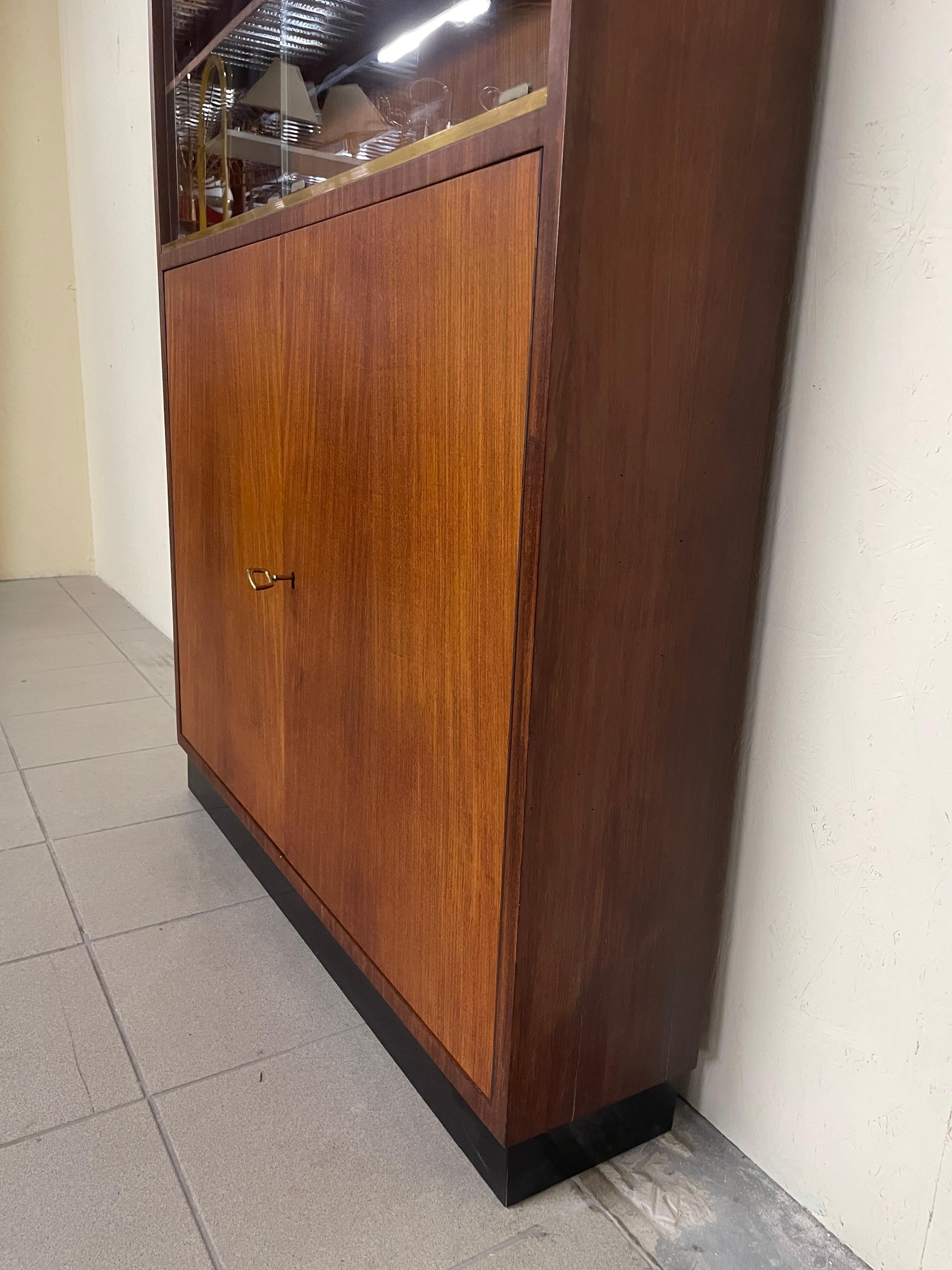 1960s bookcase display cabinet For Sale 11