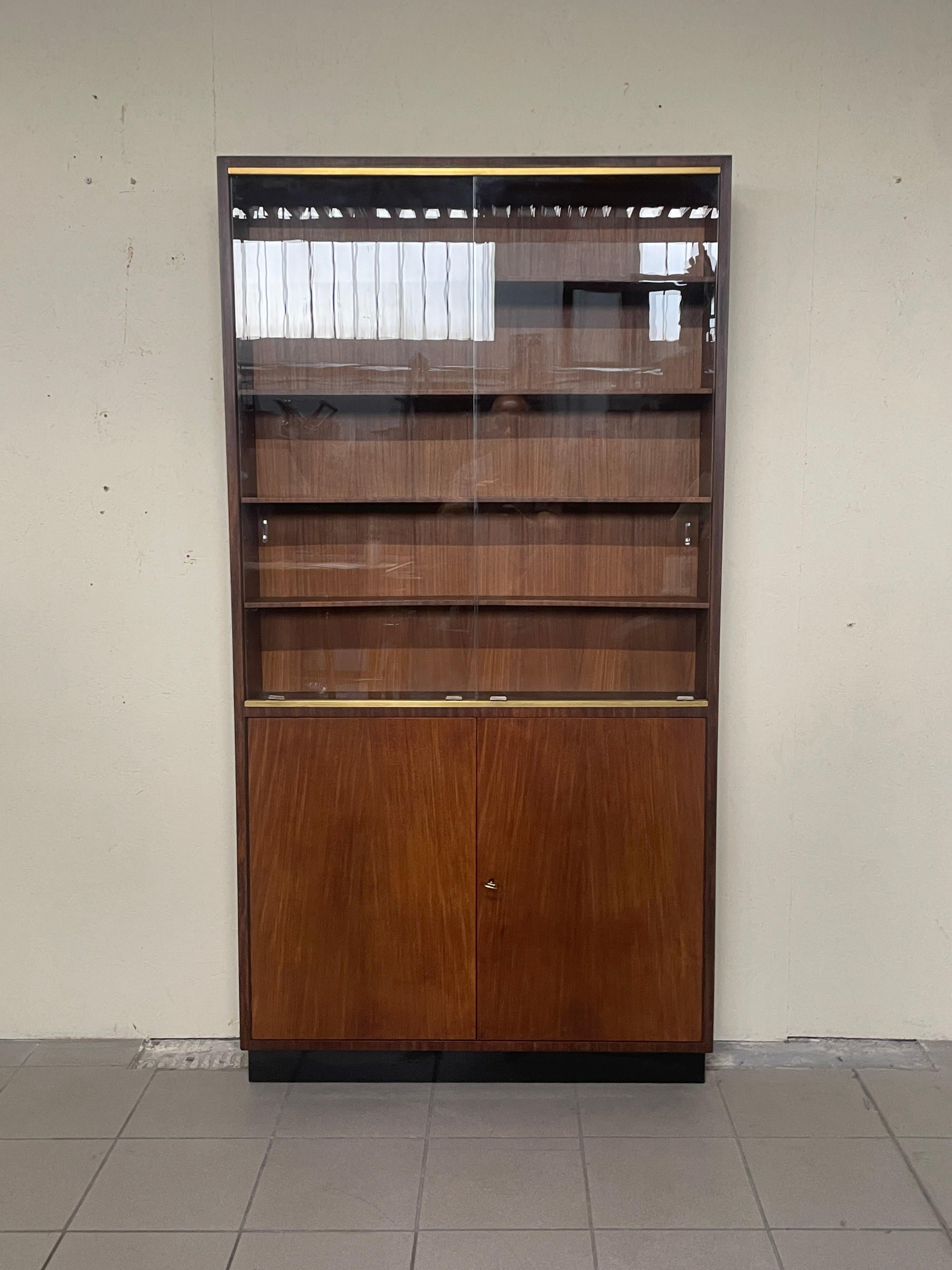 Mid-20th Century 1960s bookcase display cabinet For Sale