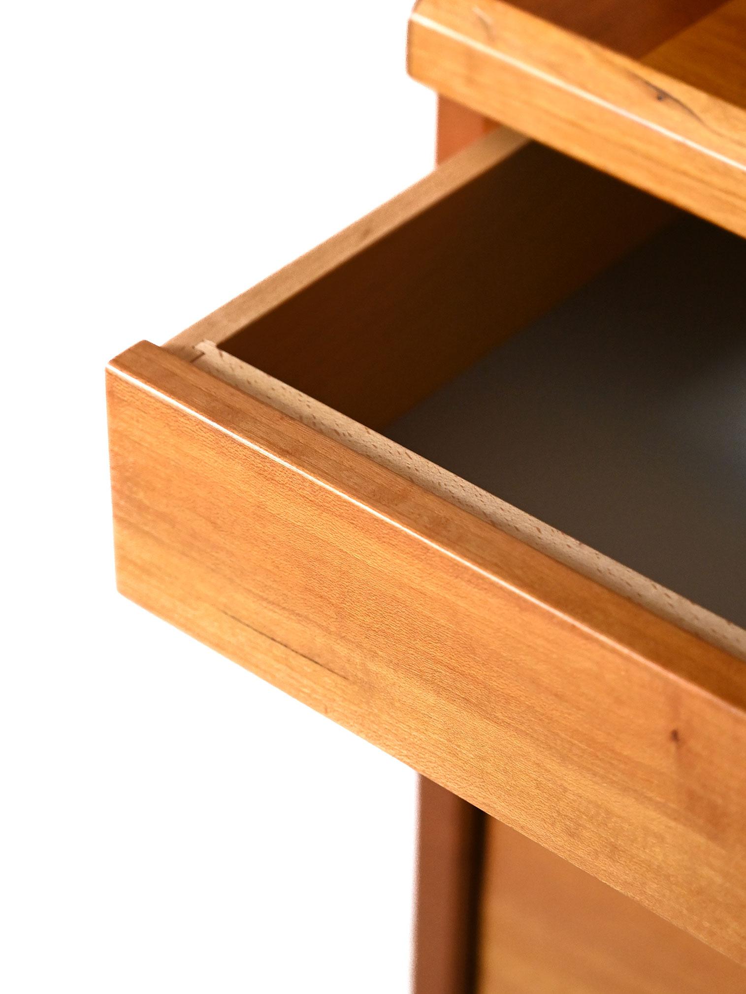Bibliothèque scandinave en vente 2