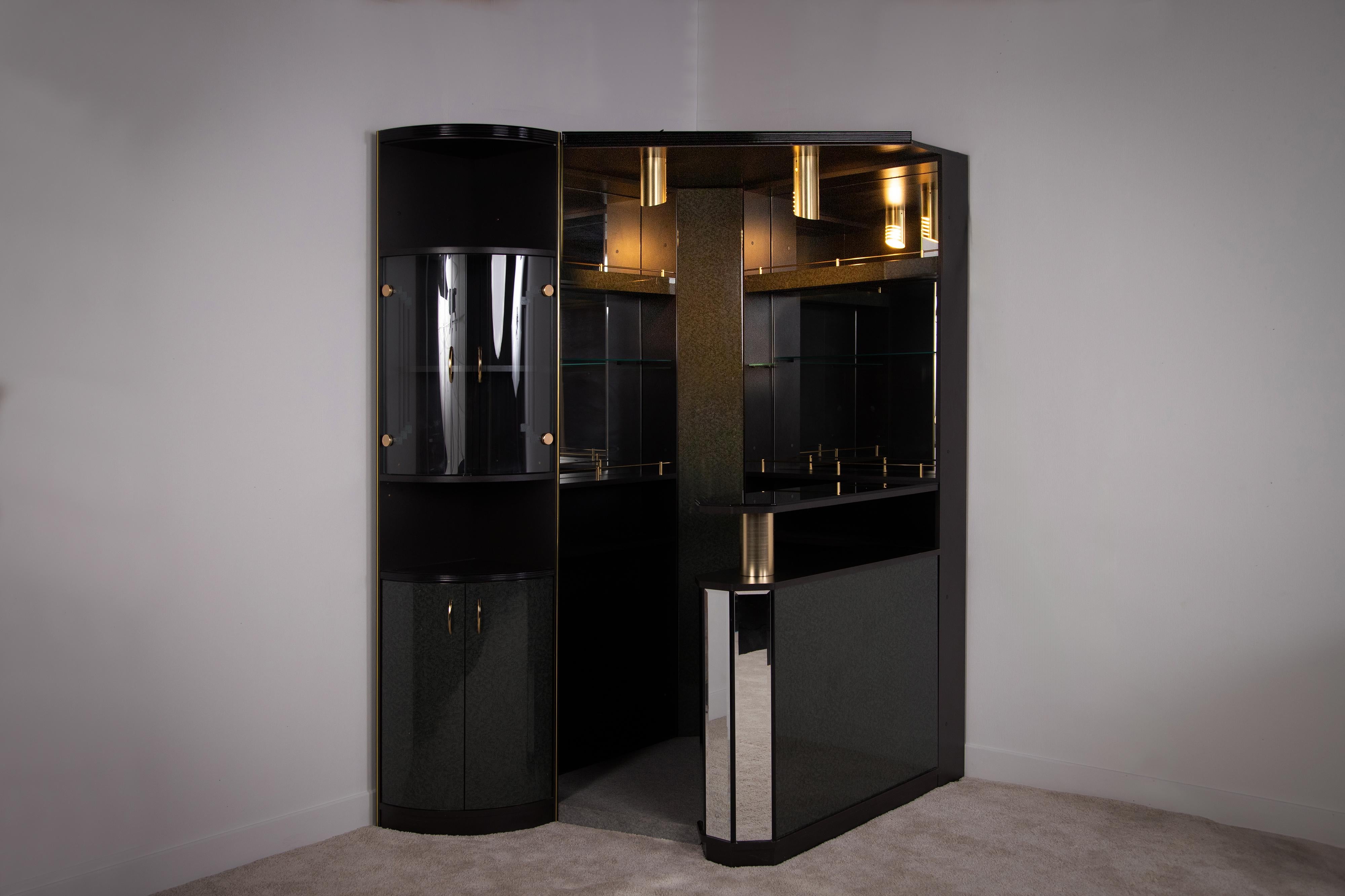 Post-Modern Corner cabinet/wall bar, Italy, 1980s For Sale