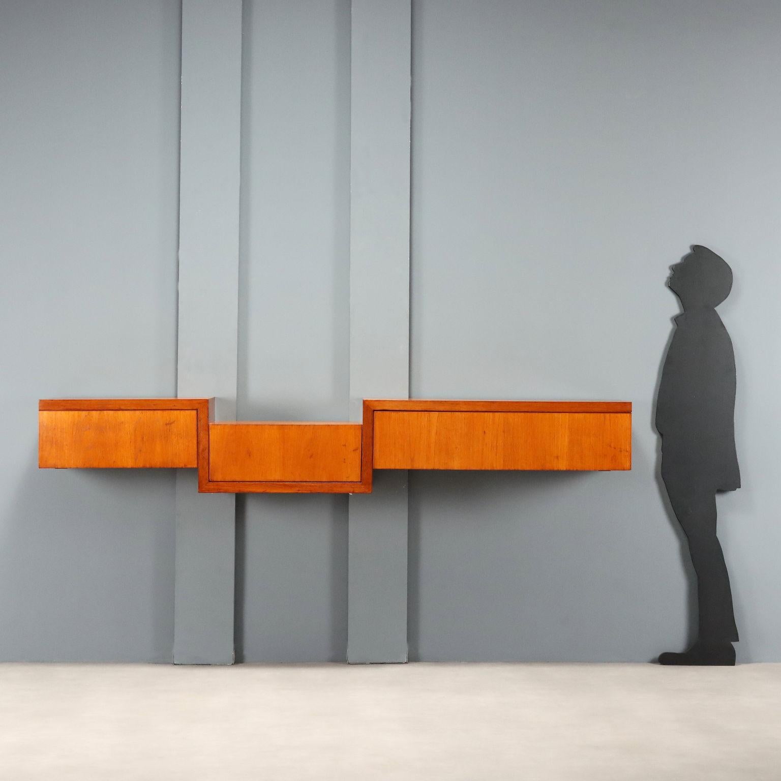 Hängeschrank 1960er Jahre (Moderne der Mitte des Jahrhunderts) im Angebot