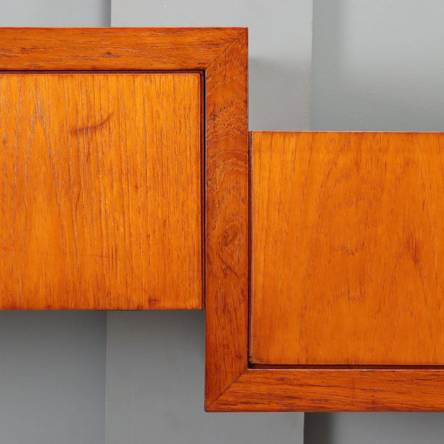 Hängeschrank 1960er Jahre im Angebot 1