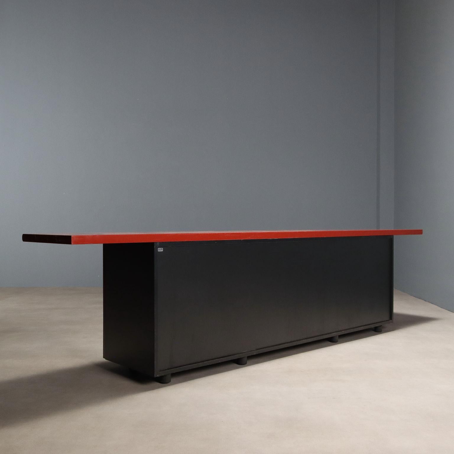 Mobil 'Sheraton' di Giotto Stoppino per Acerbis anni 80 laccato rosso im Angebot 4