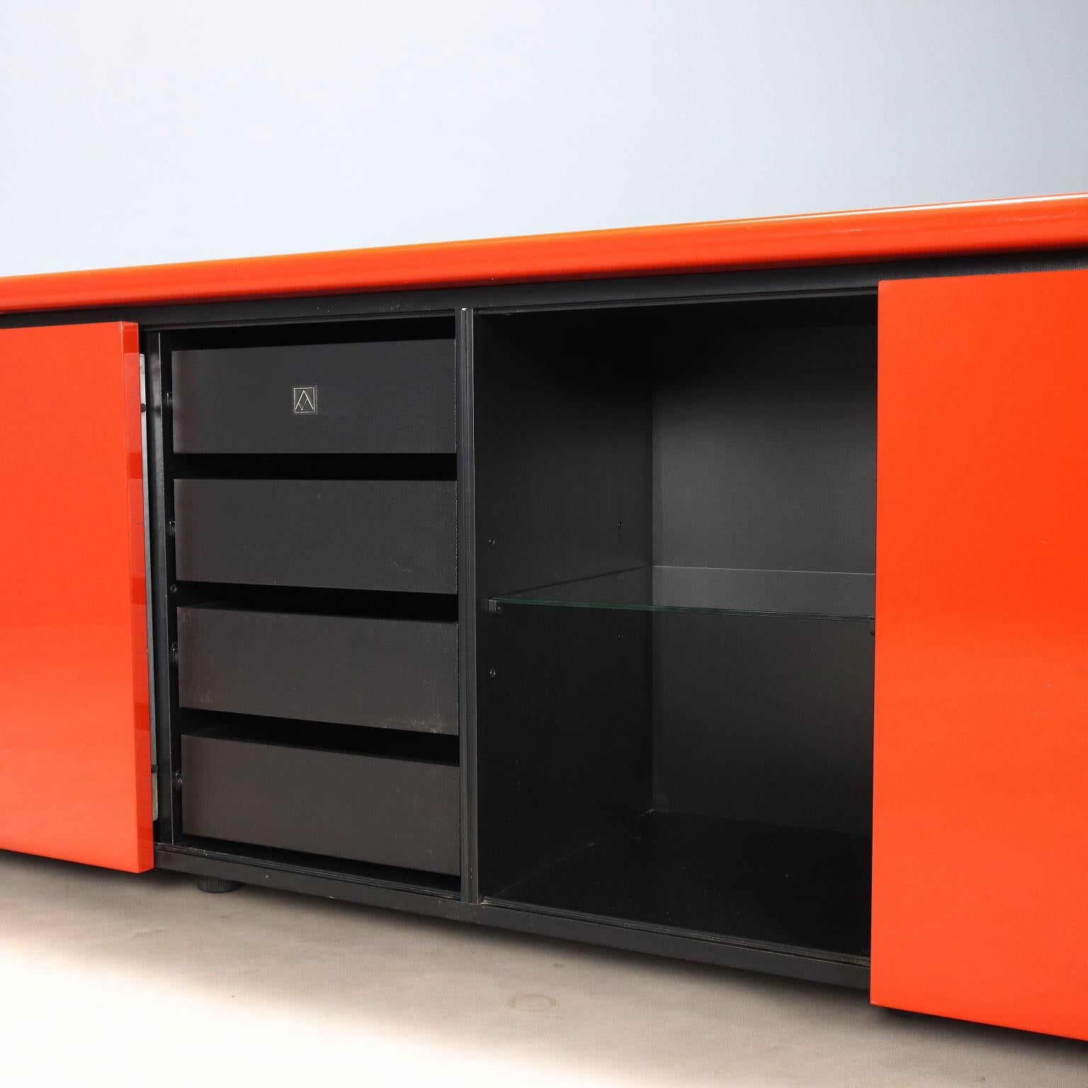 Mobil 'Sheraton' di Giotto Stoppino per Acerbis anni 80 laccato rosso im Zustand „Gut“ im Angebot in Milano, IT