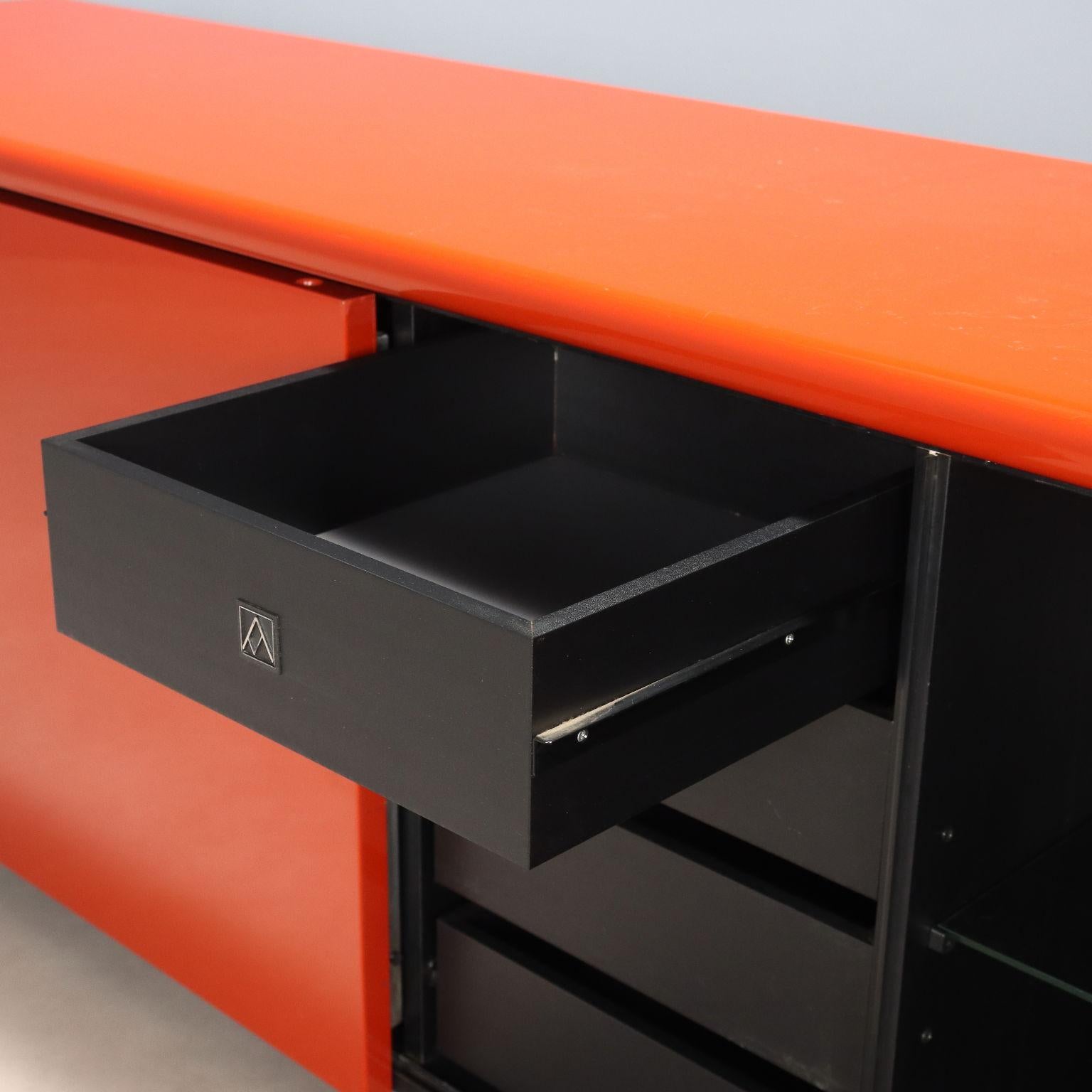 Mobil 'Sheraton' di Giotto Stoppino per Acerbis anni 80 laccato rosso (Ende des 20. Jahrhunderts) im Angebot