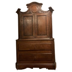 Doppelter Nussbaumschrank mit Buchsbaumintarsien, Italien