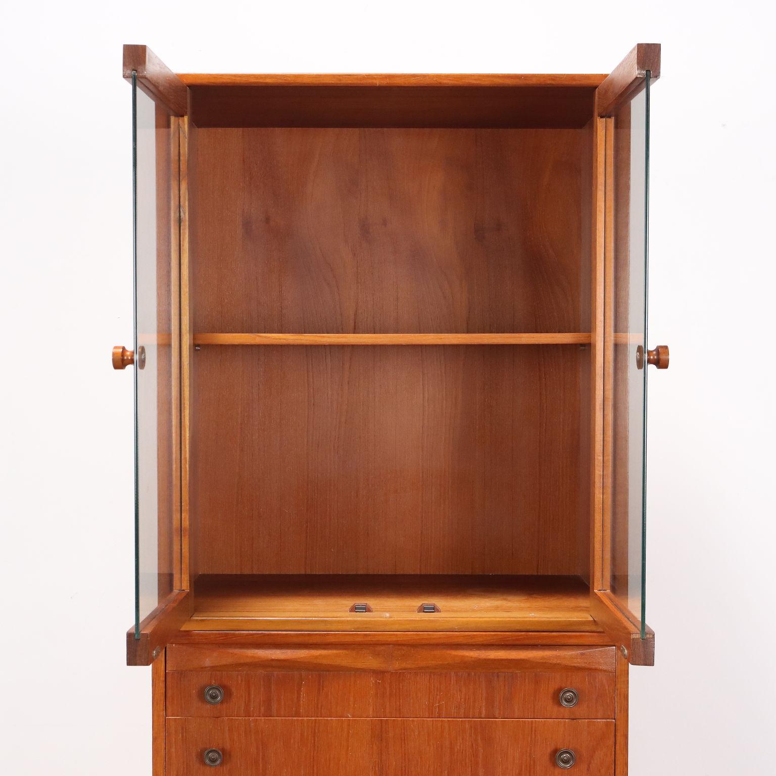 Mid-Century moderno Mobile Vetrina in Teak Anni 60 in vendita