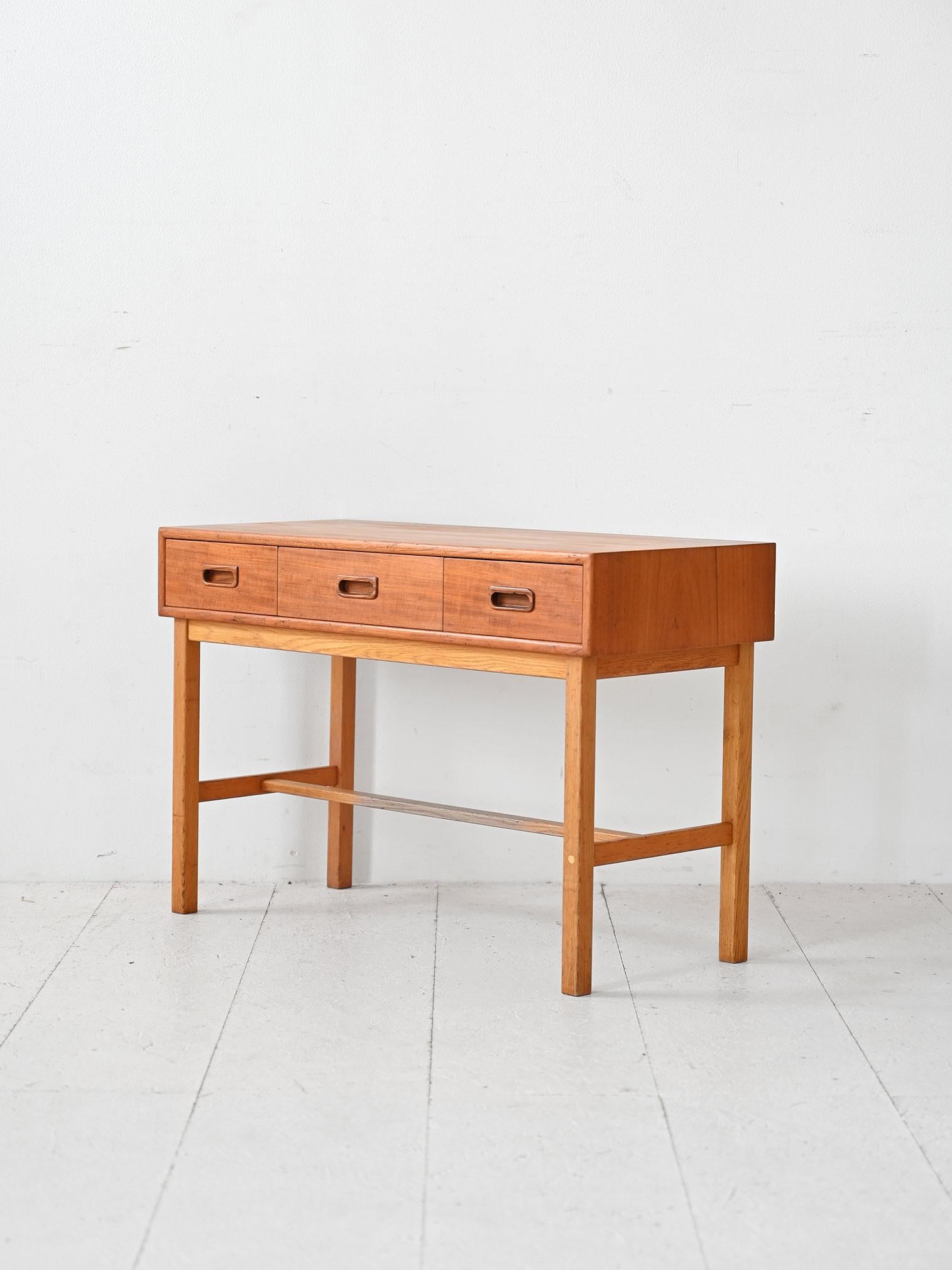 Vintage-Dielenschrank (Skandinavisch)