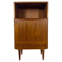 Teak storage cabinet - Danish vintage mid-century design