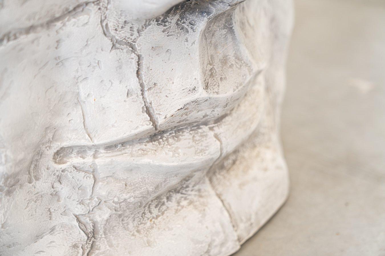 Mueble escultural de mármol de Carrara Mármol de Carrara en venta