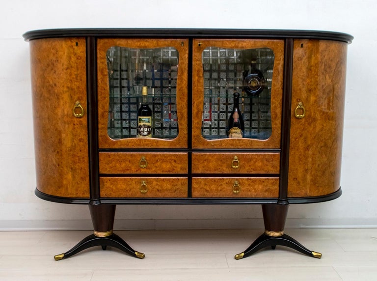 Paolo Buffa Mid-Century Modern Italian Mahogany and Walnut Bar Cabinet, 1950s For Sale 1