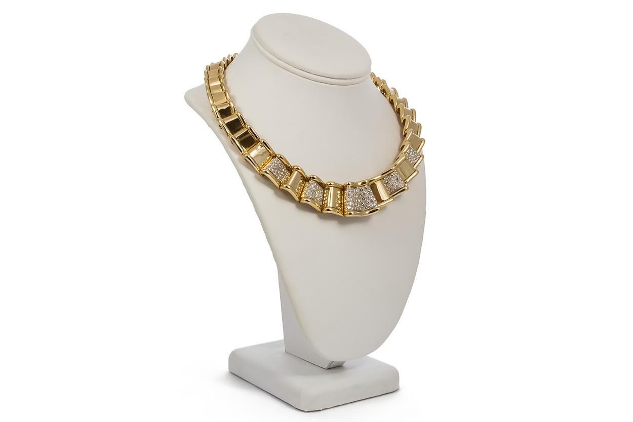 Contemporary Moboco 18 Karat Yellow Gold and Diamond Ribbon Jewelry Set