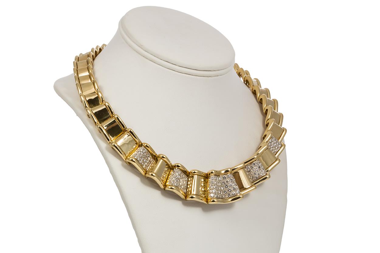 Moboco 18 Karat Yellow Gold and Diamond Ribbon Jewelry Set In Excellent Condition In Tustin, CA