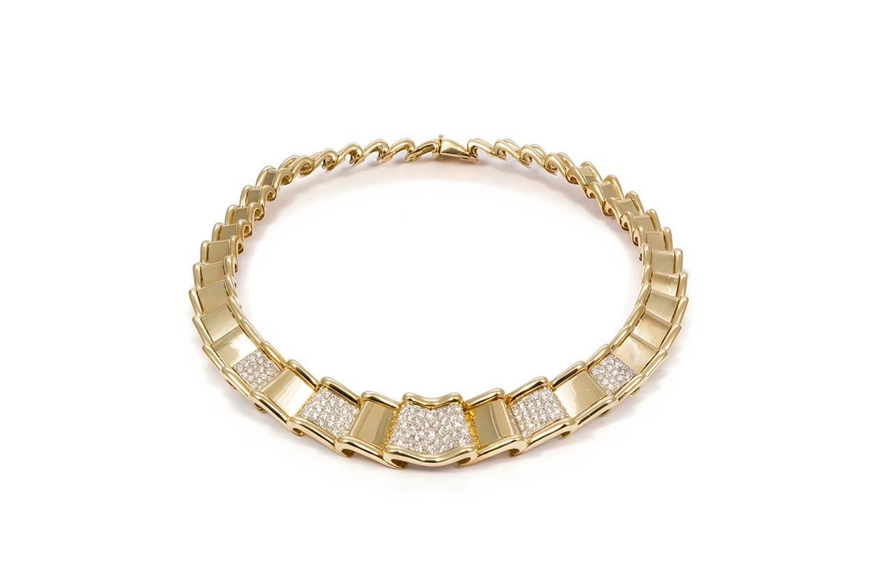 Women's Moboco 18 Karat Yellow Gold and Diamond Ribbon Jewelry Set