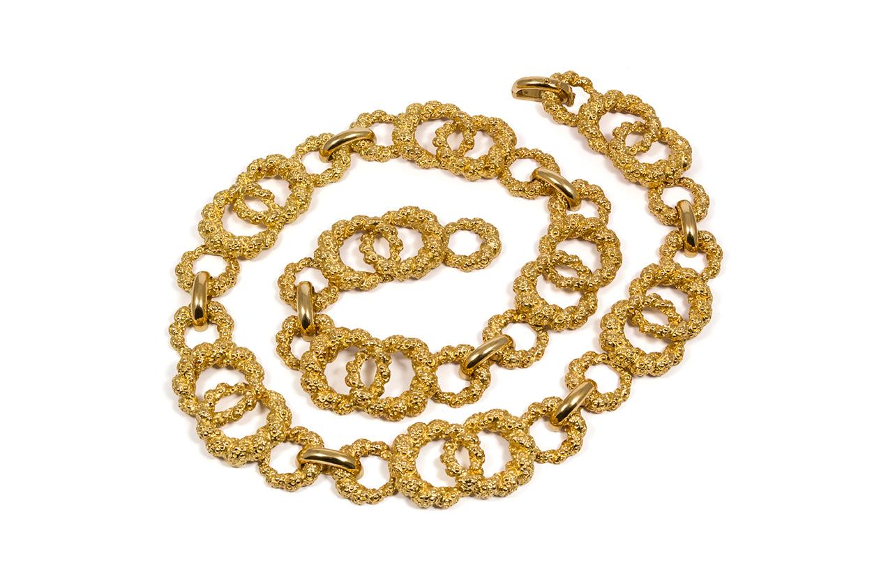 Moboco 18 Karat Yellow Gold Vintage Necklace In Excellent Condition In Tustin, CA