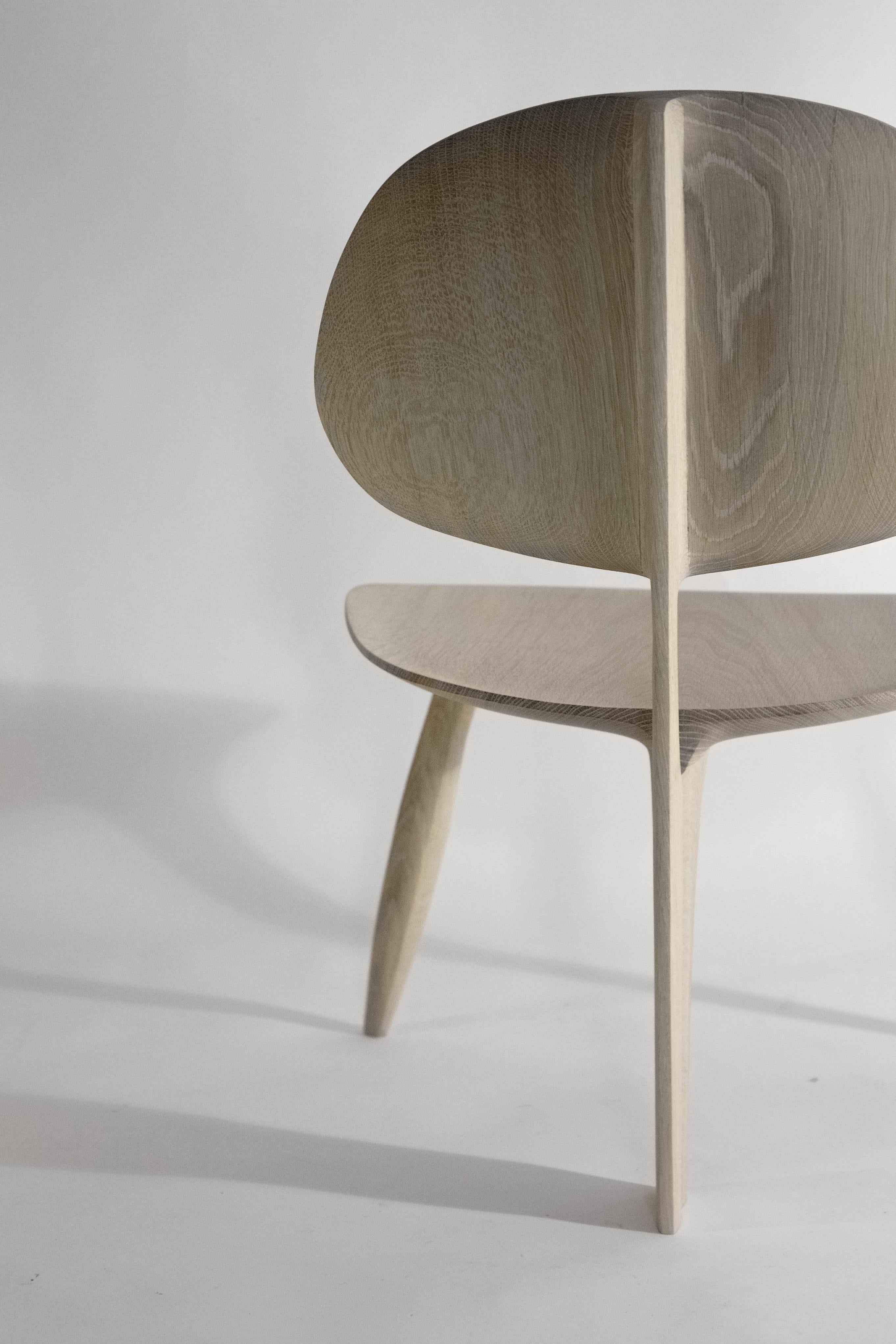 Mobula reading chair 
Hand sculpted and signed by Cedric Breisacher
Dimension: H 34 cm x P47 cm x L 57 cm

This creations won design awards such as the Atelier d’Art de France région Haut de France, 2018.
Slightly curved, lines remind nature