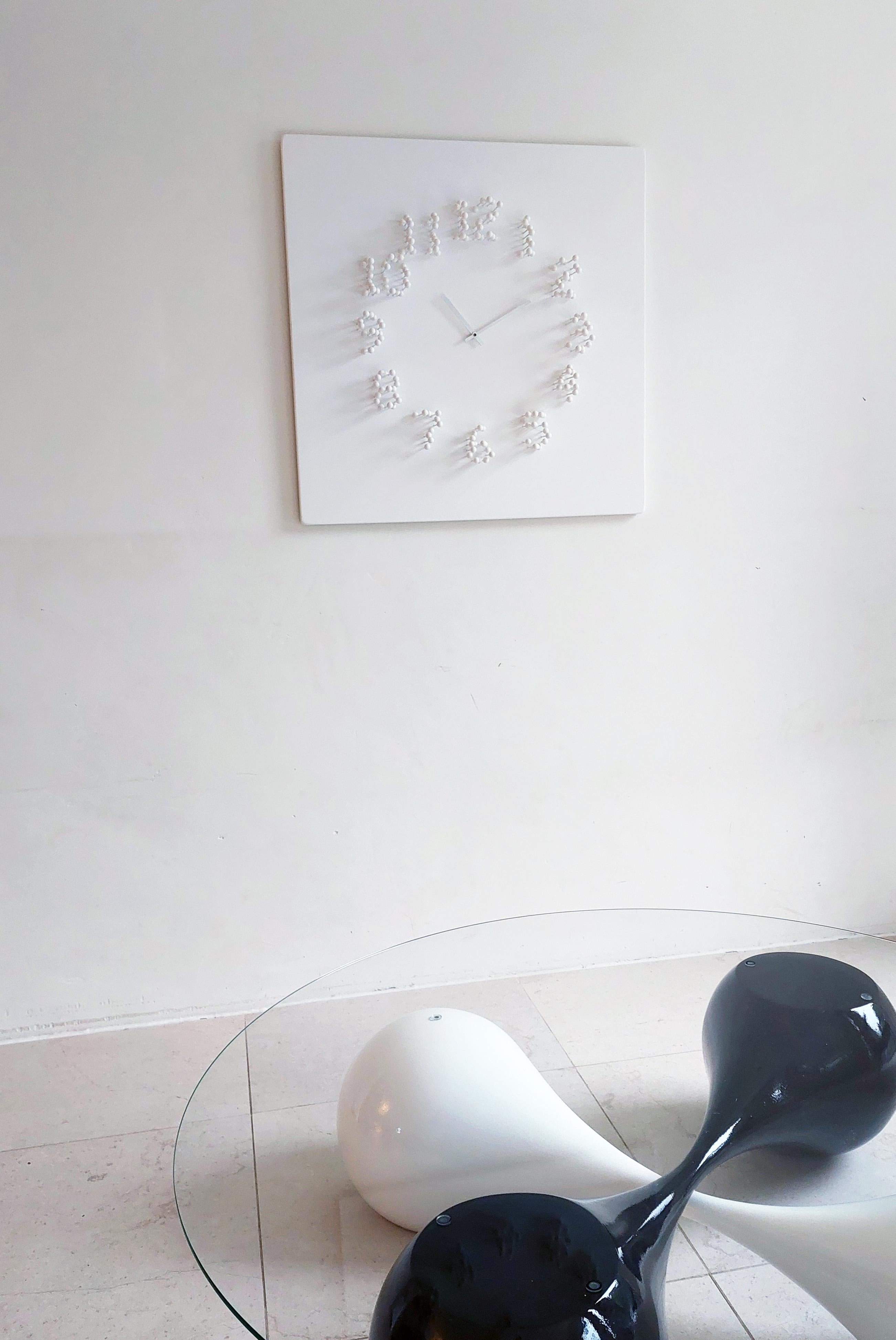 Horloge murale Mocap « blanc/blanc » illusionniste en vente 2