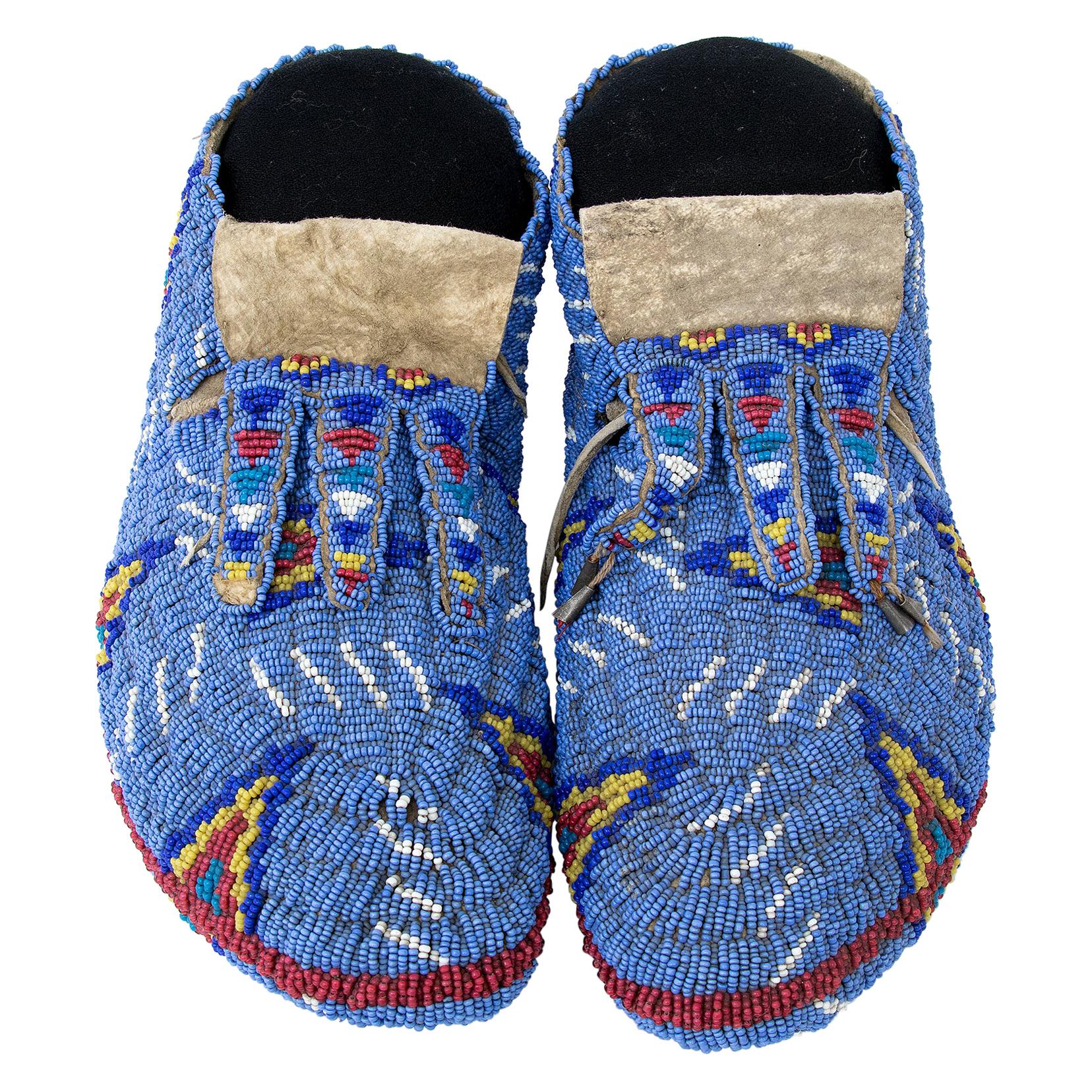 Moccasins, Early 20th Century, Sioux, Plains Indian, Pictorial Bead Work, Tepees
