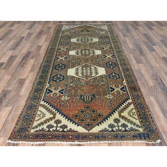 Tapis Heriz persan vintage en laine usée, noué à la main, marron moka avec un mélange de rouge