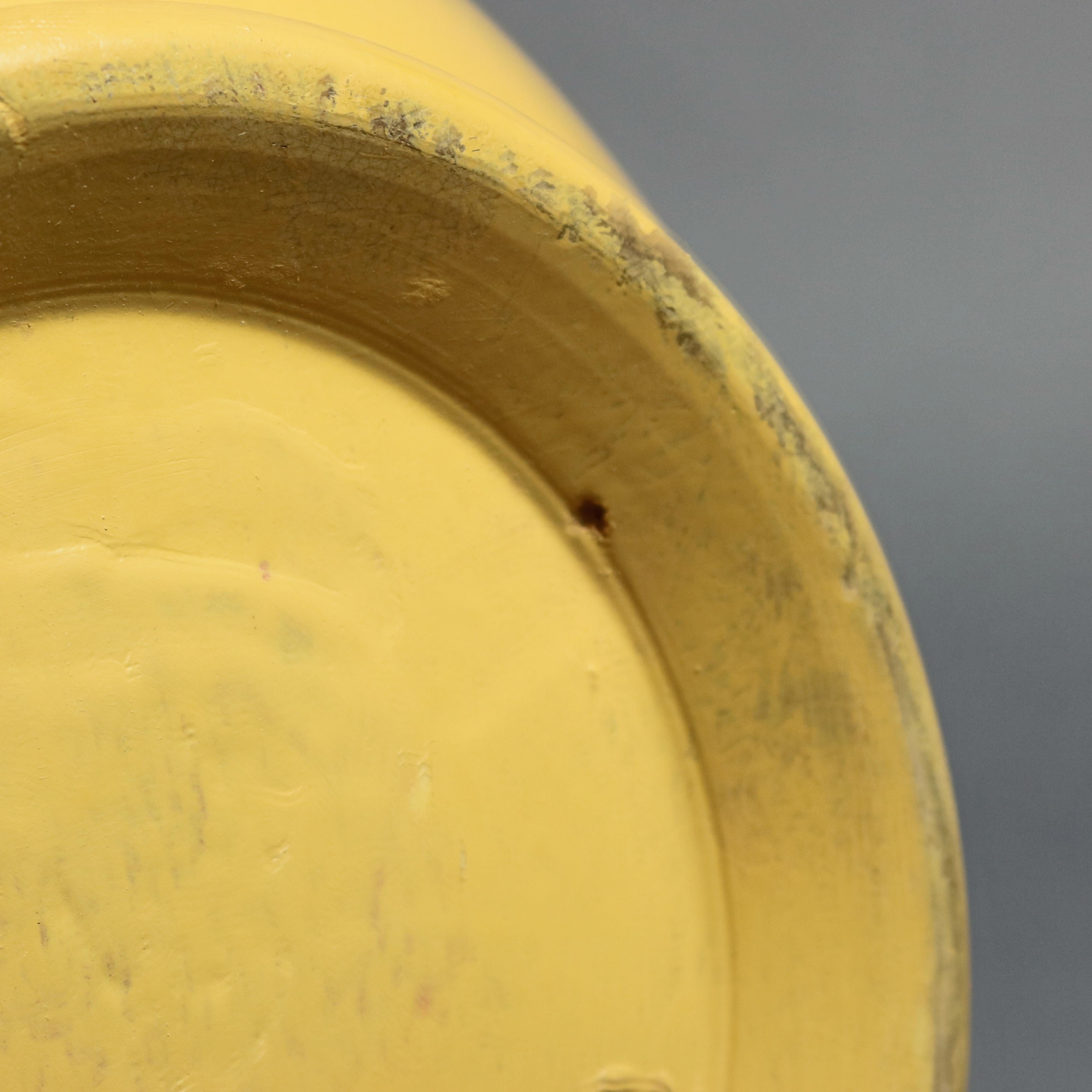 Ceramic Mocha Decorated Yellow Ware Mixing Bowl by East Knoll Pottery, 20th Century