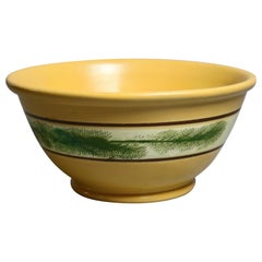 Vintage Mocha Decorated Yellow Ware Mixing Bowl by East Knoll Pottery, 20th Century