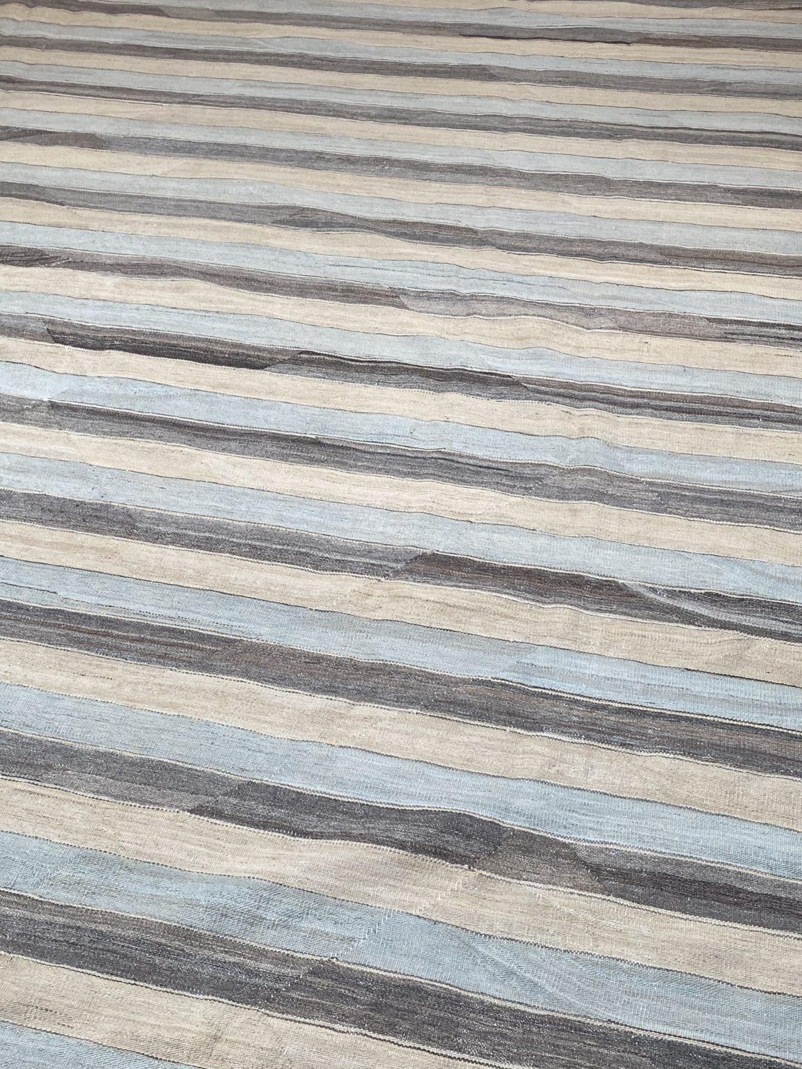 Mocha & Light blue striped kilim  In Good Condition For Sale In Sag Harbor, NY