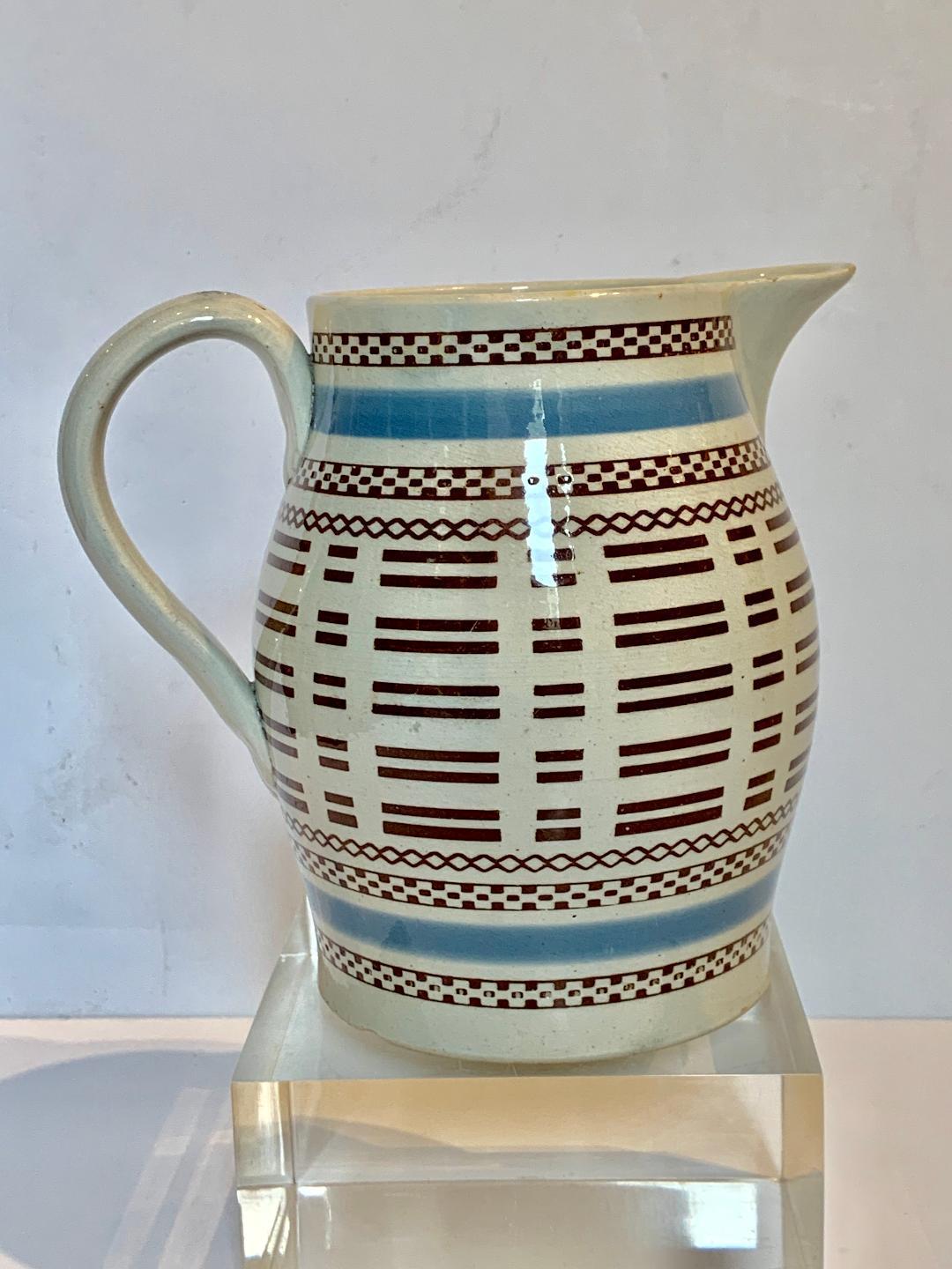 Mochaware Pitcher with Baby Blue and Black Slip Decoration, England, circa 1815 In Excellent Condition In Katonah, NY
