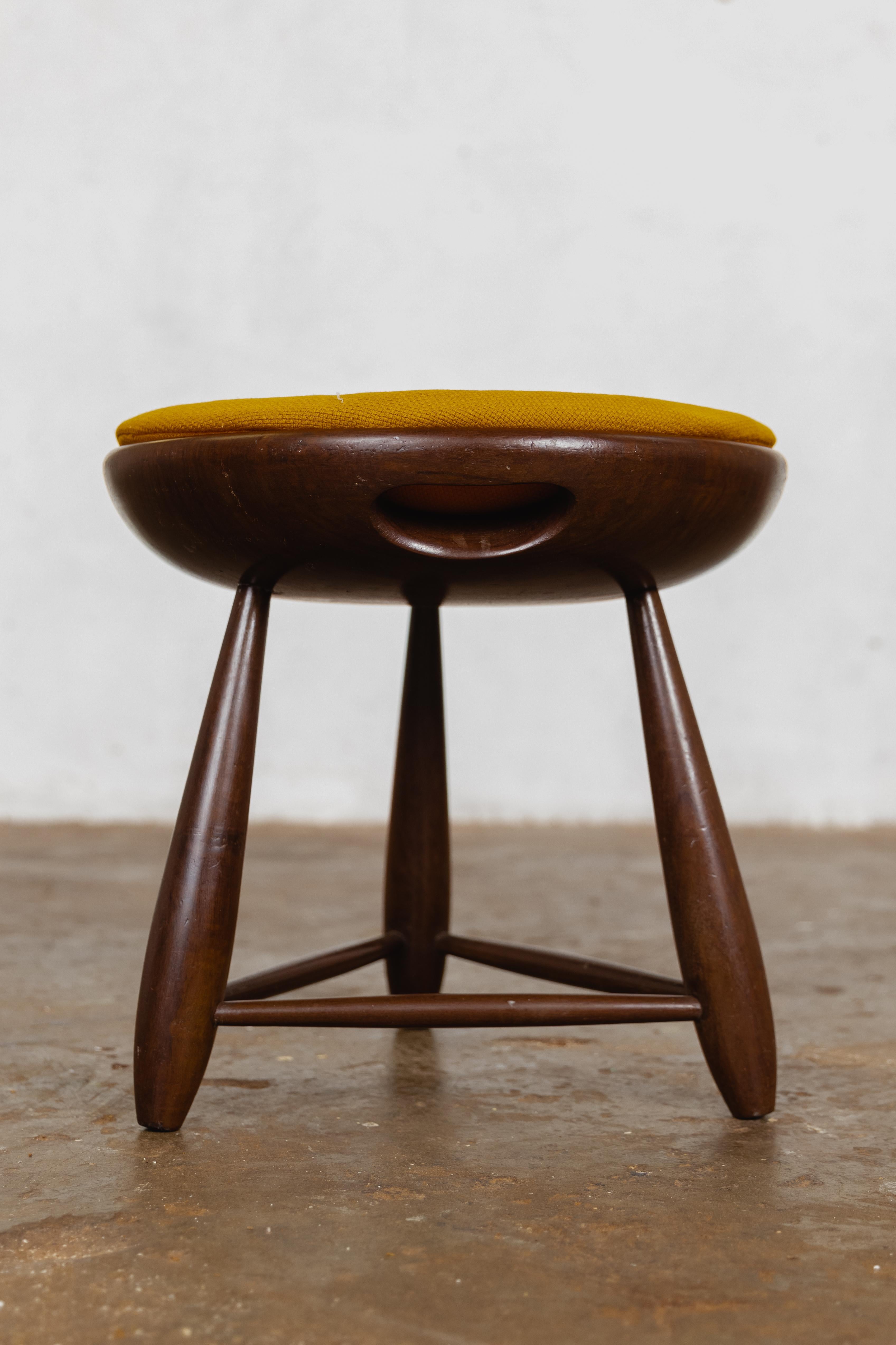 Tabouret iconique 
