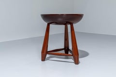 Sgabello "Mocho" di Sergio Rodrigues in Jacaranda massiccia per OCA, Brasile, anni '50
