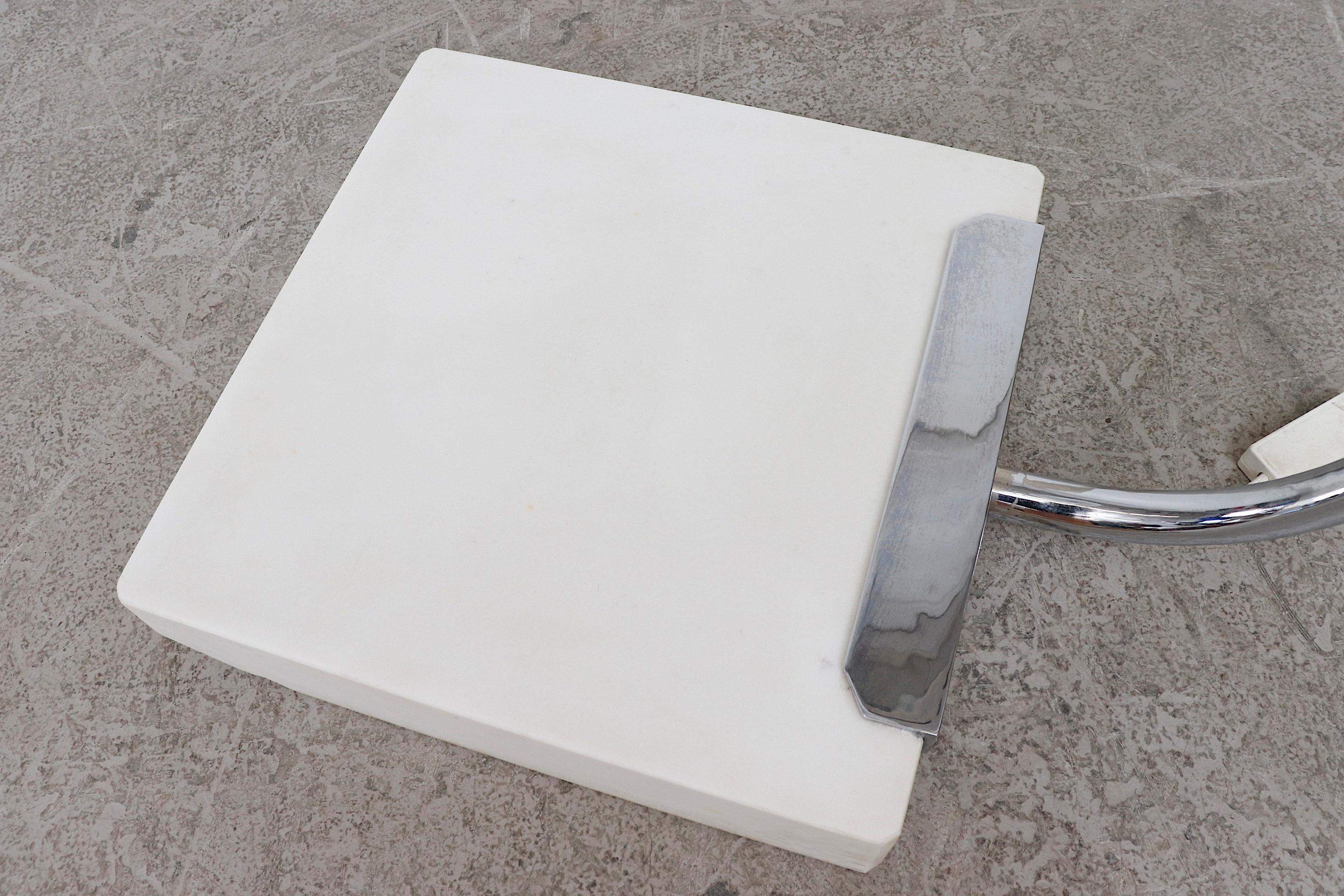 Lampada da terra Mod 'Townes' degli anni '70 con base in marmo in vendita 4