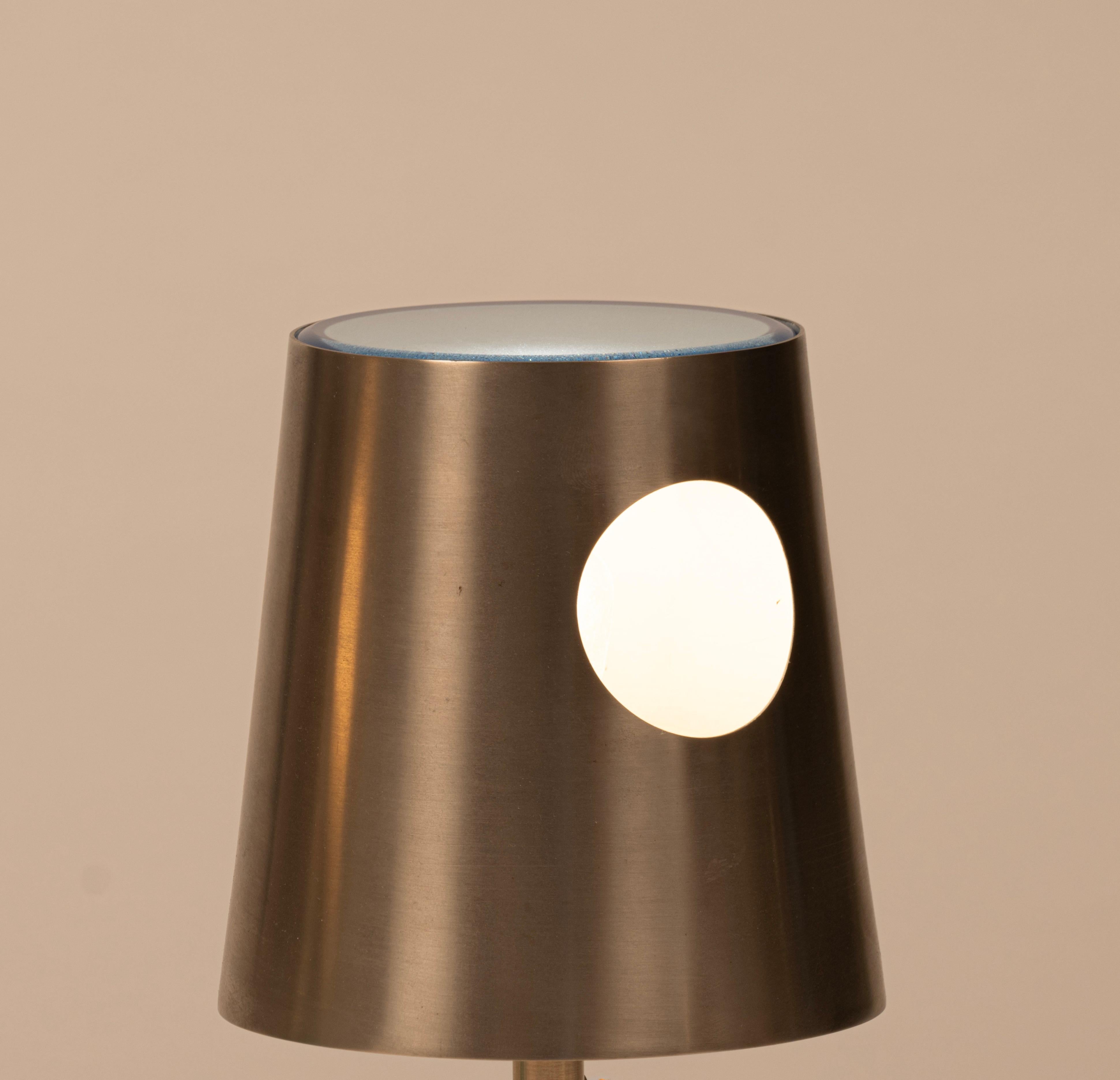 Mod. 2228 Lampade da tavolo in vetro sfaccettato di Max Ingrand per Fontana Arte, Italia 3