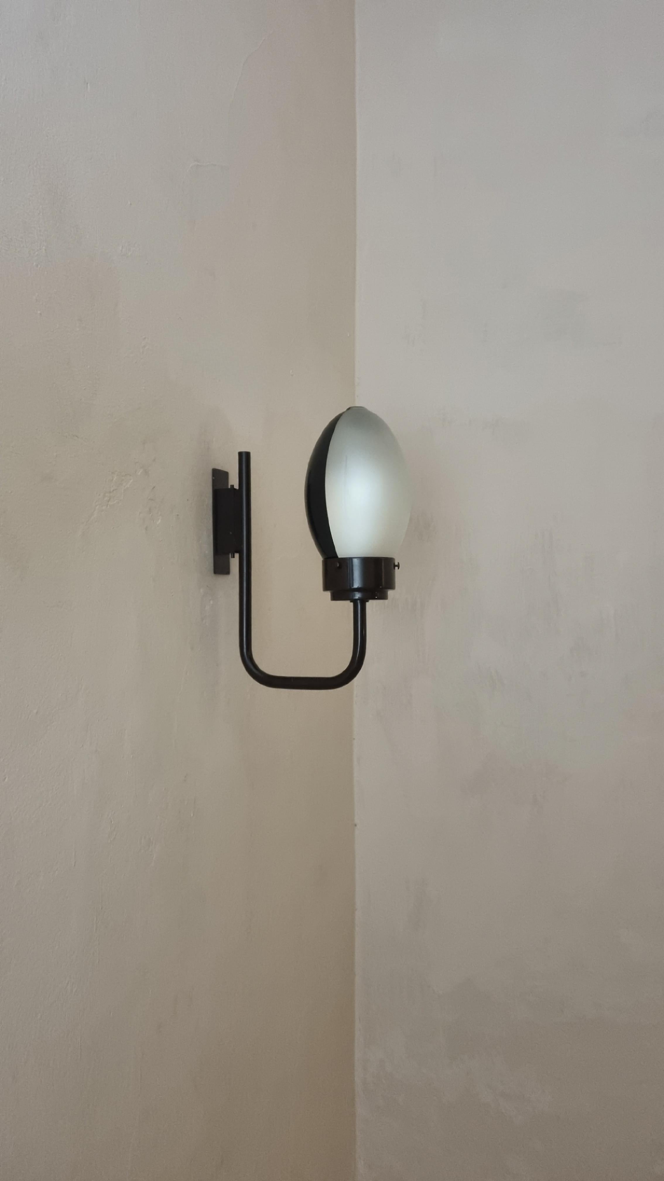 Appliques Ochetta Mod. 3052 conçues par F. Albini & F. Helg pour Arteluce 1963 en vente 3