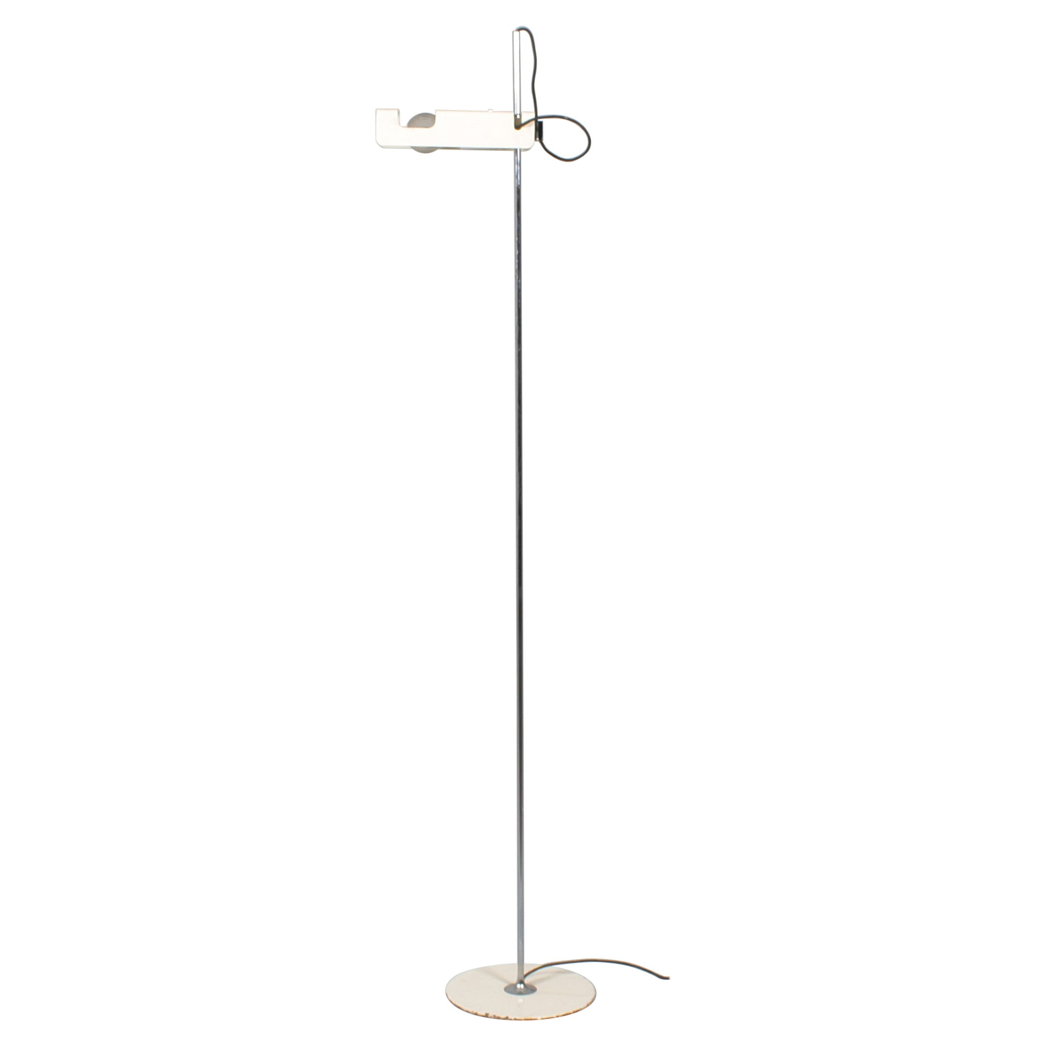 Mod. "3319 Spider'" by Joe Colombo for Oluce White Metal Floor Lamp 1965 Italy