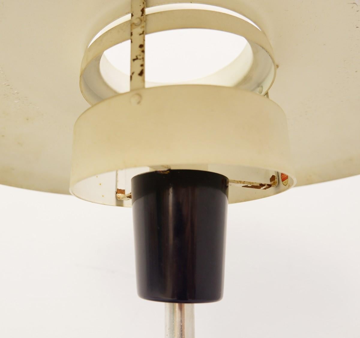Metal Mod. 8022 Table Lamp from Stilnovo, 1960s For Sale