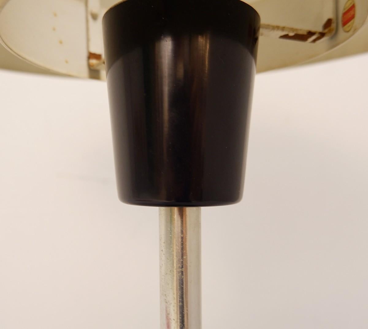 Mod. 8022 Tischlampe von Stilnovo, 1960er Jahre im Angebot 1
