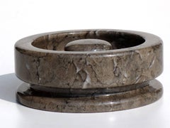 Mod. 8532 di Angelo Mangiarotti per Knoll Design anni '60 Posacenere in marmo