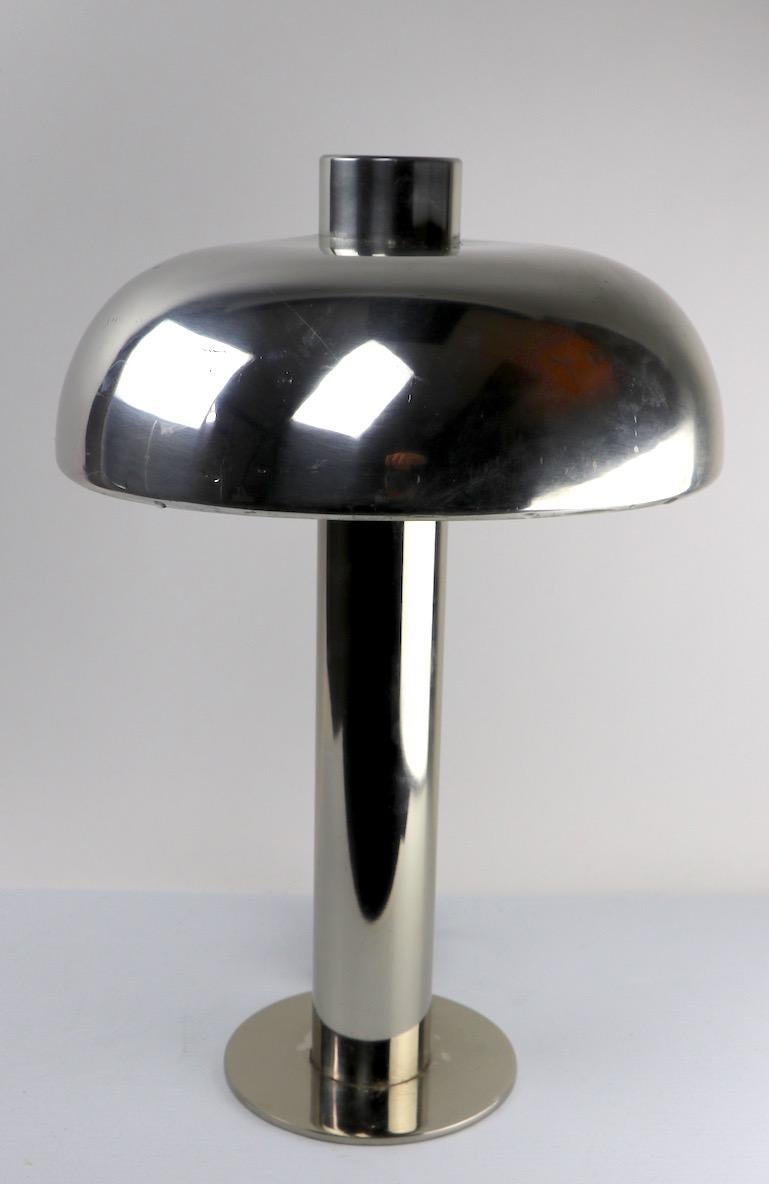 Mod Desk Table Lamp by Laurel 1