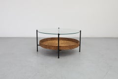 MOD Dirk van Sliedregt Couchtisch oder Beistelltisch aus rundem Glas und Rattan