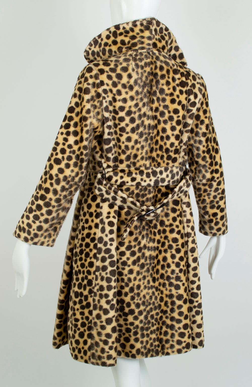 Mod Faux Leopard Double-Breasted Princess Coat with Oversize Buckle – XS, 1950s 1