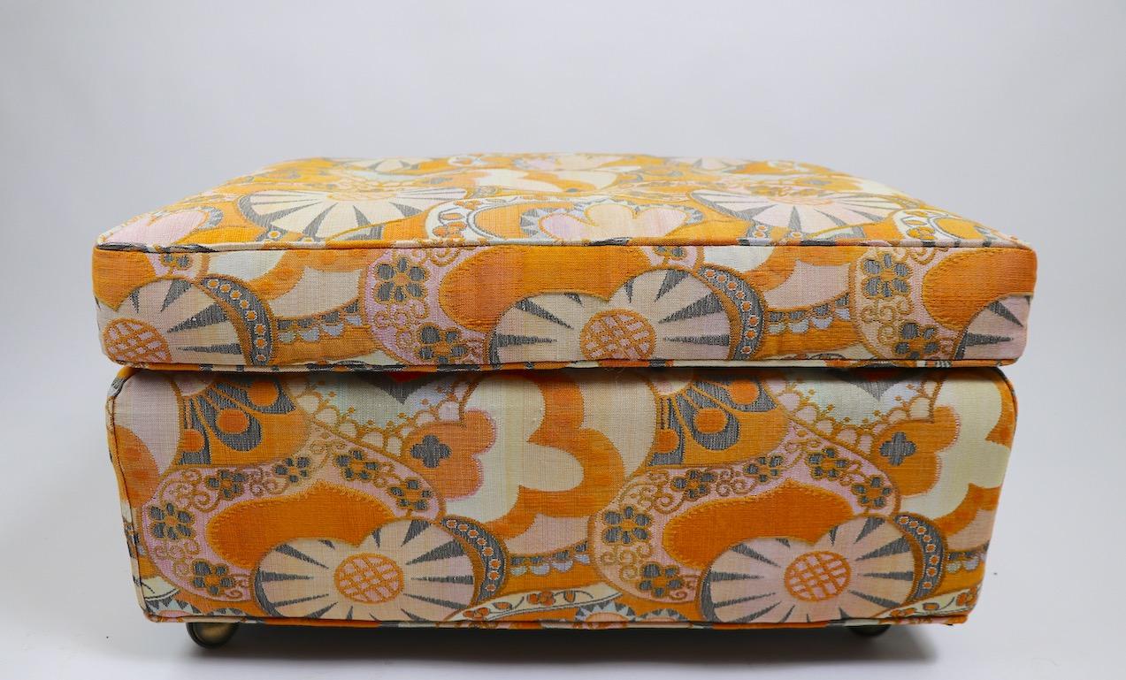 Mod Floral Print Ottoman Fabric Attributed to Jack Lenor Larsen In Good Condition In New York, NY