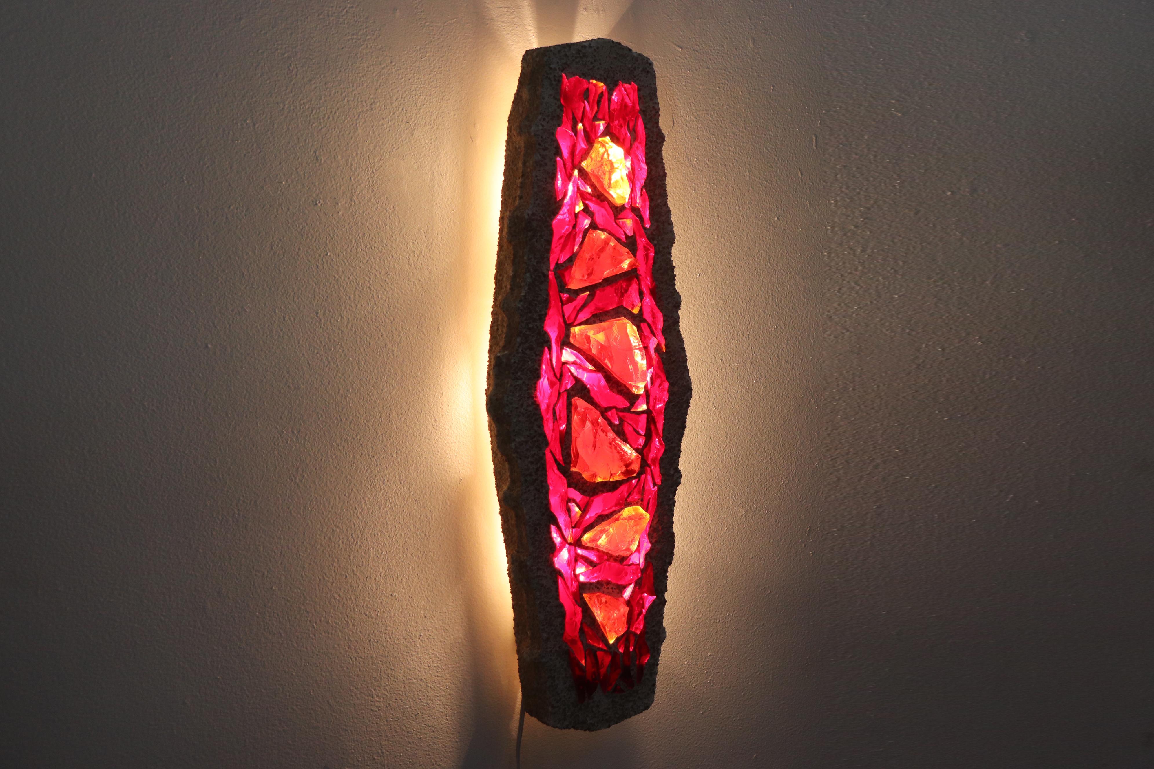Mod Glass Shard and Cement Wall Art Light In Good Condition For Sale In Los Angeles, CA