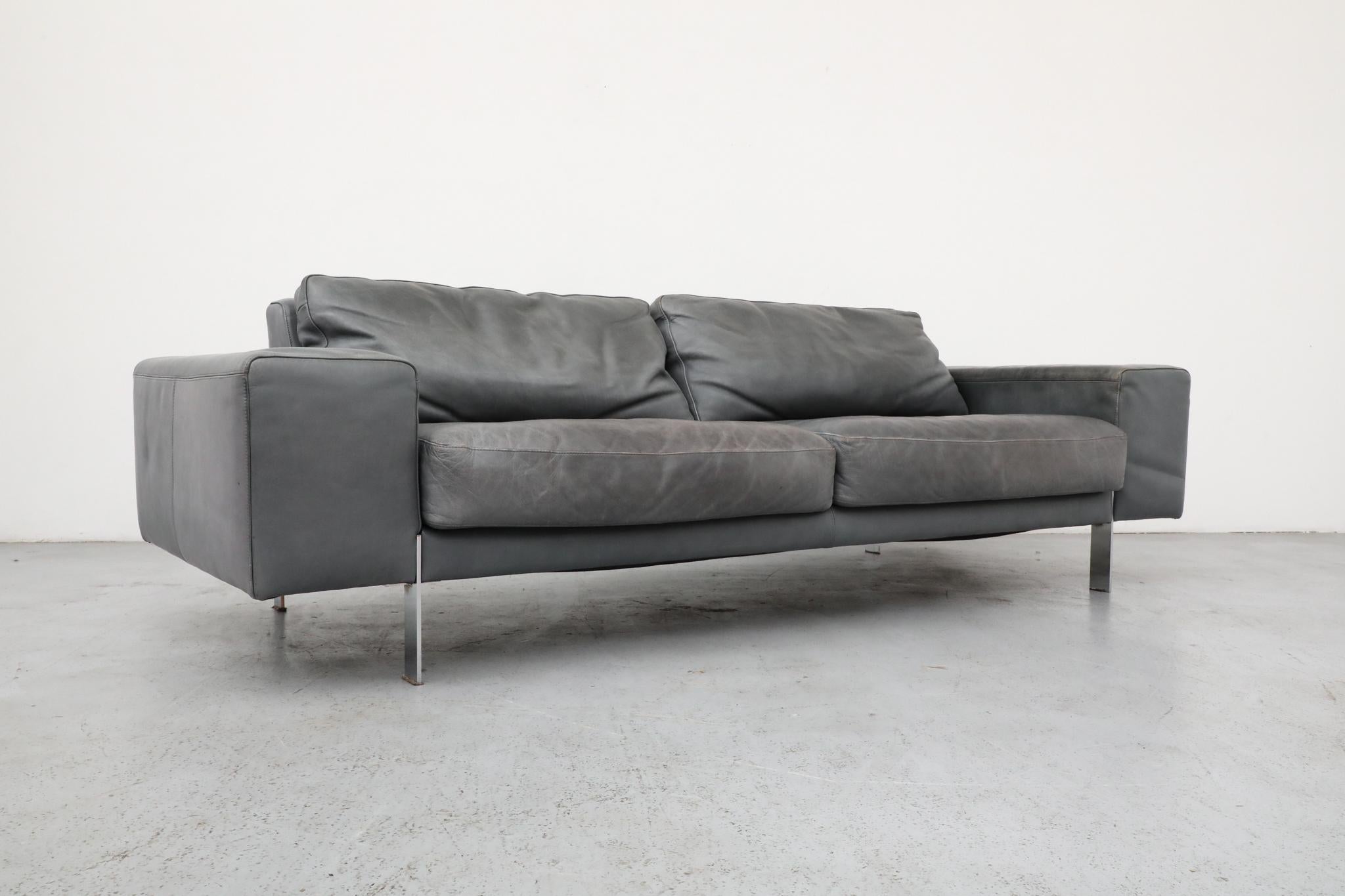 MOD Grey Leather Sofa by Molinari For Sale 3