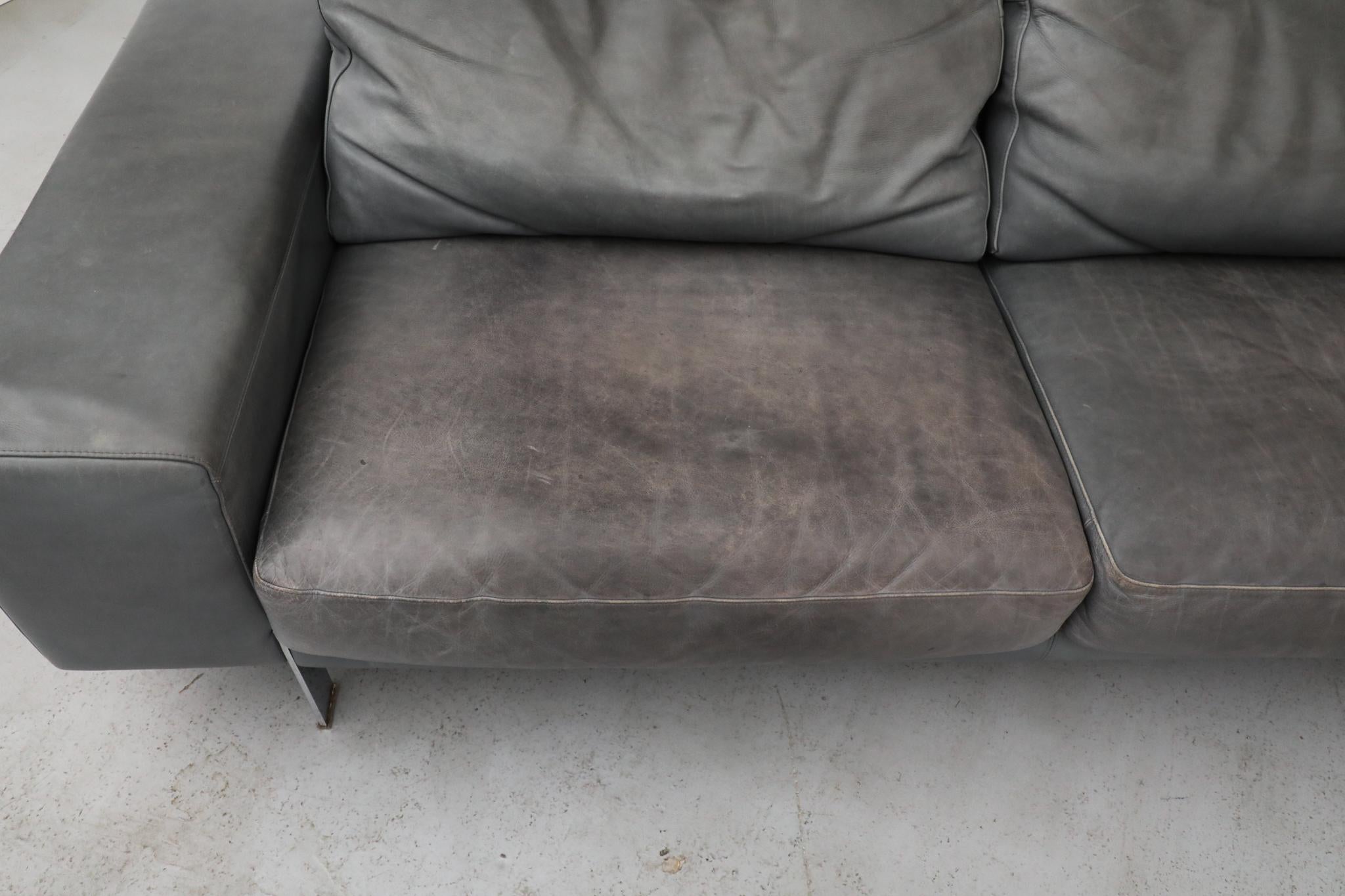 MOD Grey Leather Sofa by Molinari For Sale 7